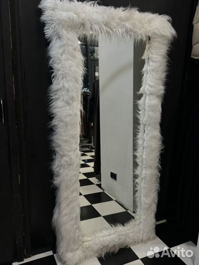 Зеркало напольное