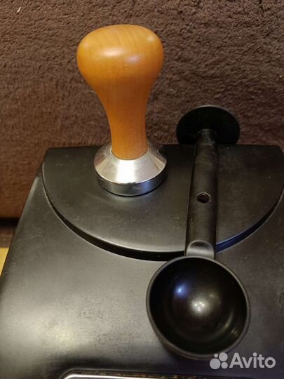 Кофеварка рожковая Mistery MCB-5120