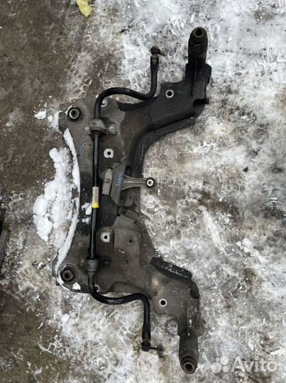 Renault Megane III балка/подрамник меган 3 бензин