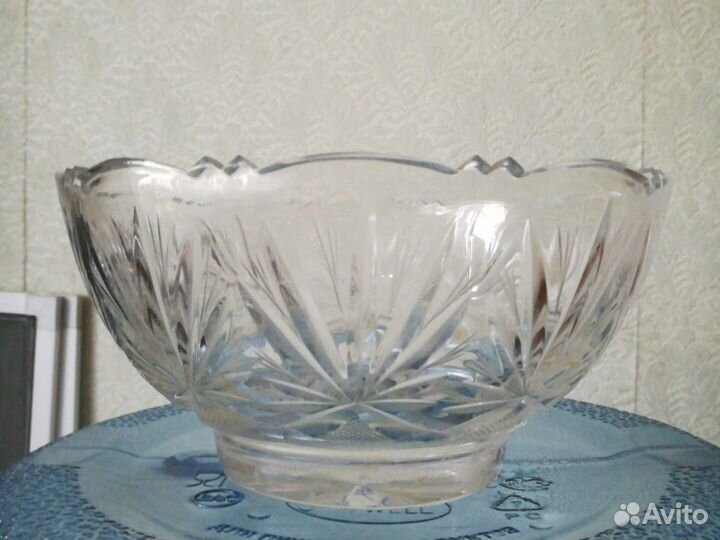 Хрустальная ваза