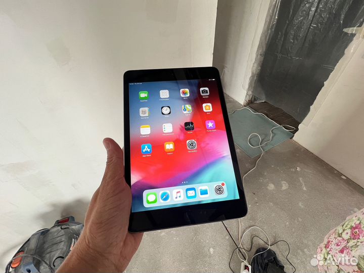 iPad mini 3 wi-fi+cellular + Отпечаток пальца