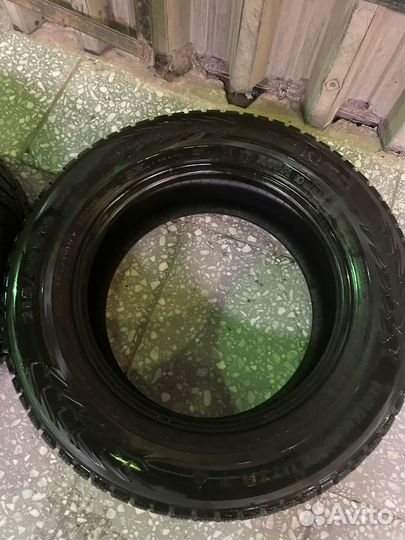 Nokian Tyres Hakkapeliitta 7 215/60 R16