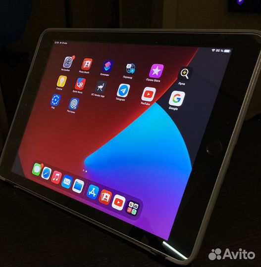 Планшет apple iPad i 5 поколение