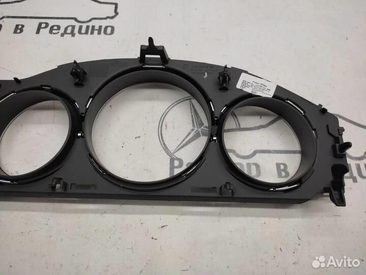 Накладка щитка приборов w204 C-class 271.820 05