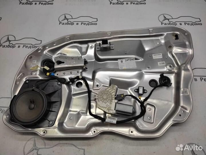 Стеклоподъемник передний правый w221 S-class 64