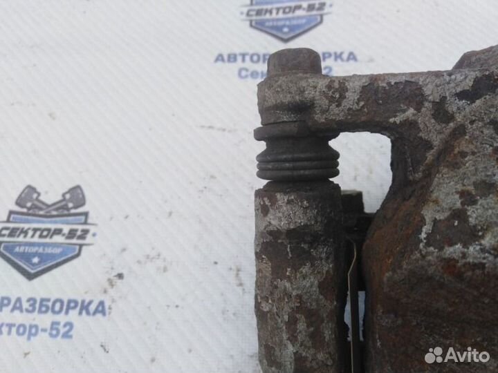 Суппорт тормозной передний правый Nissan X-Trail