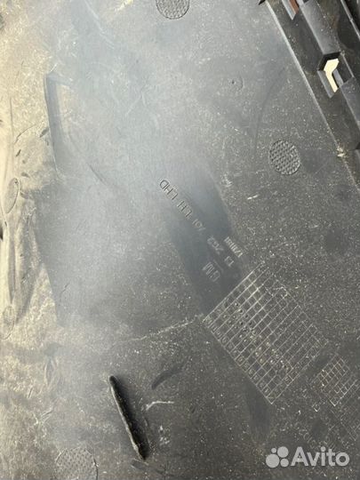 Обшивка салона левая Opel Astra GTC 1.4 2012