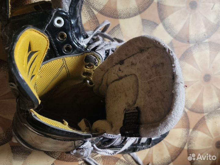 Хоккейные коньки bauer Supreme