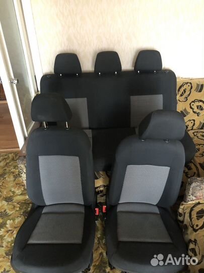 Комлект кресел VW Polo sedan trendline