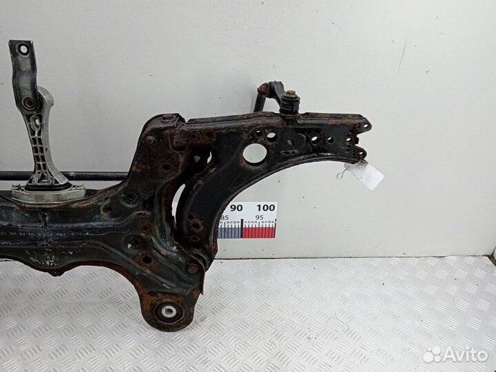 Балка для Volkswagen Golf 4