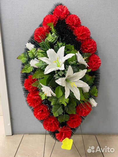 Венок ритуальный с надписью на похороны