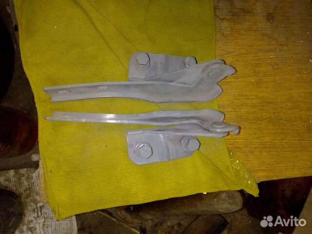 Петля крышки багажника черри QQ 6