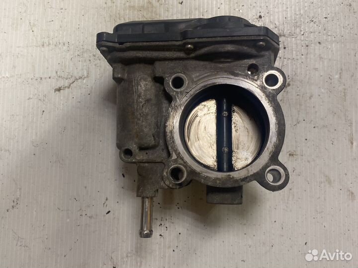 Дроссельная заслонка Toyota corolla E 150 1,6