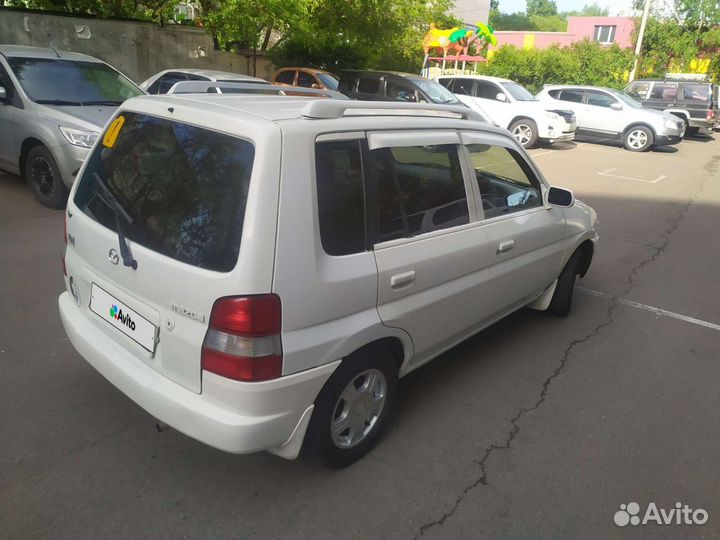 Mazda Demio 1998. Мазда Демио 1998 фото. Мазда Демио 1998 года цена. Панель Мазда Демио 1998г старого образца. Мазда демио 1998 года