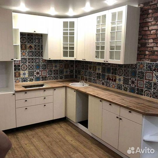 Кухня новая