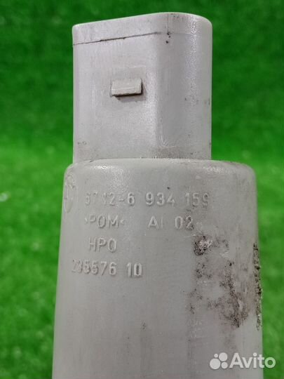 Насос омывателя Bmw 7 E66 N73B60A (6.0) 2006