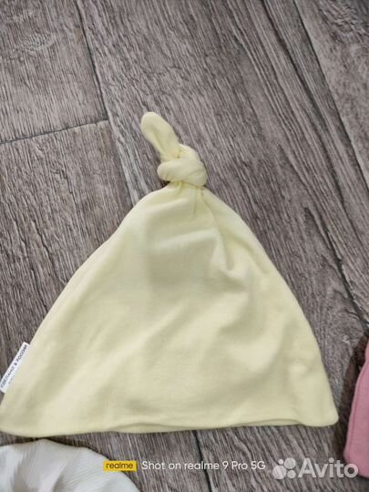 Шапочки для малышки