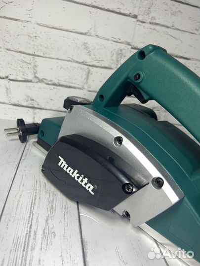 Рубанок сетевой makita