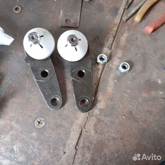 Шаровая опора audi 80 b3 пара