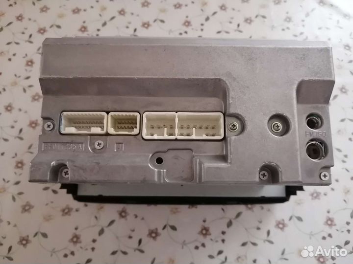 Автомобильный магнитофон