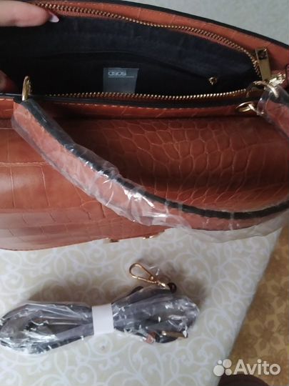 Сумка ASOS design коричневая с эффектом крокодилов