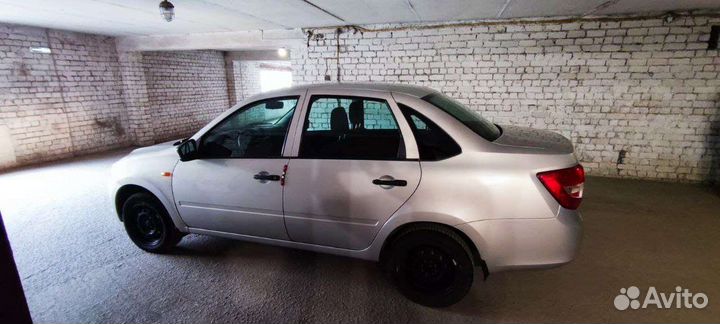 LADA Granta 1.6 МТ, 2015, 12 200 км