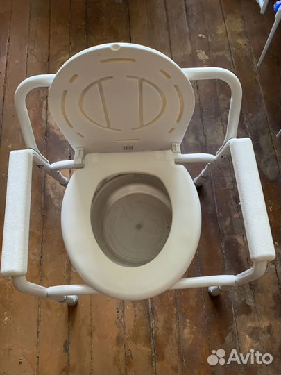 Кресло туалет для инвалидов