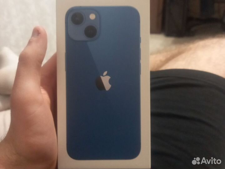 Коробка от iPhone 13