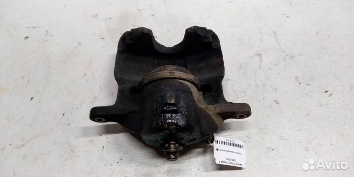 Суппорт передний левый Opel Omega A