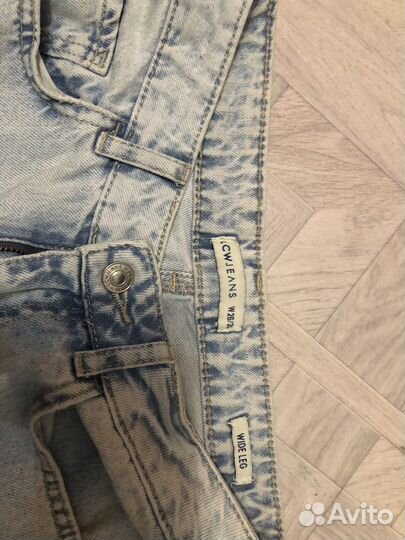 Джинсы широкие