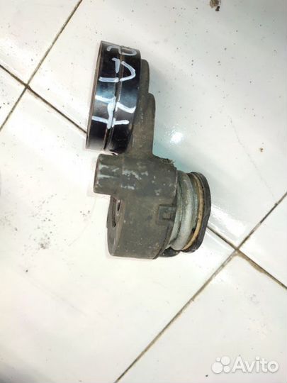 Ролик натяжной Opel Astra H Gtc хетчбек 3-DR 1.6