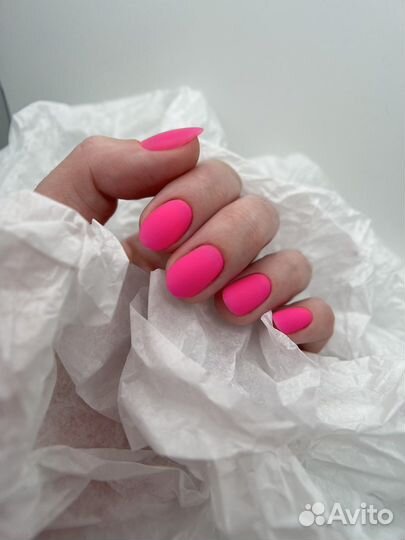 Маникюр, педикюр