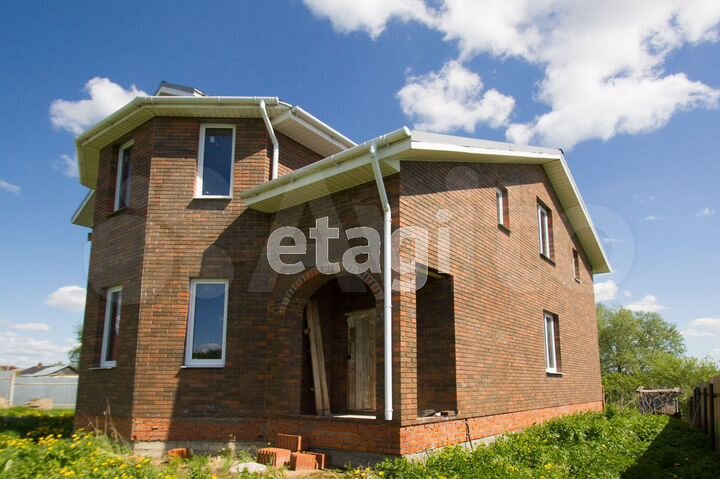 Дом 206 м² на участке 10 сот.