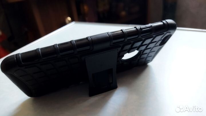 Чехол-бампер, чехол-книжка для телефона