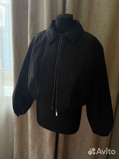 Бомбер Zara на молнии