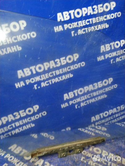 Стекло передней правой двери Сеаз Ока хэтчбек