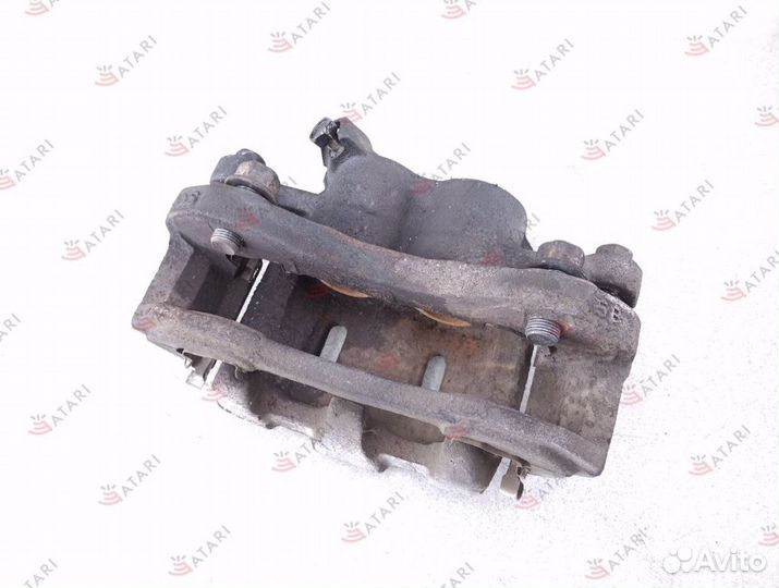 Суппорт передний правый Isuzu Elf NHS69E 4JG2 1995