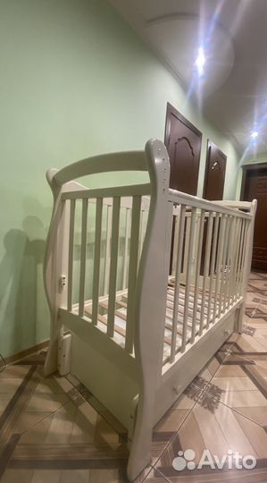 Детская кроватка