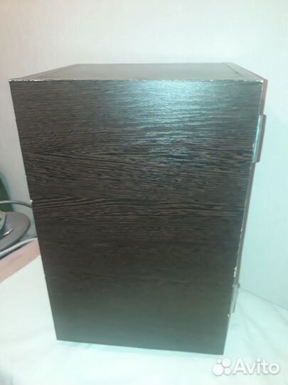 Сейф мебельный металлический с замком