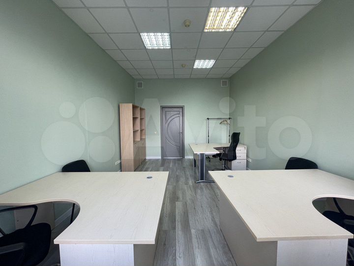 Офис в минуте от метро, 23.5 м²