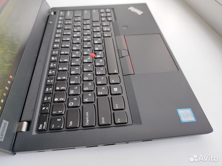 Lenovo ThinkPad T490/i5-8265/8/256/14/FHD/IPS