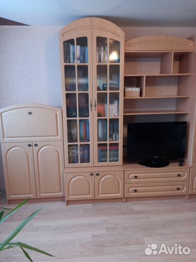 Стенка горка в гостиную