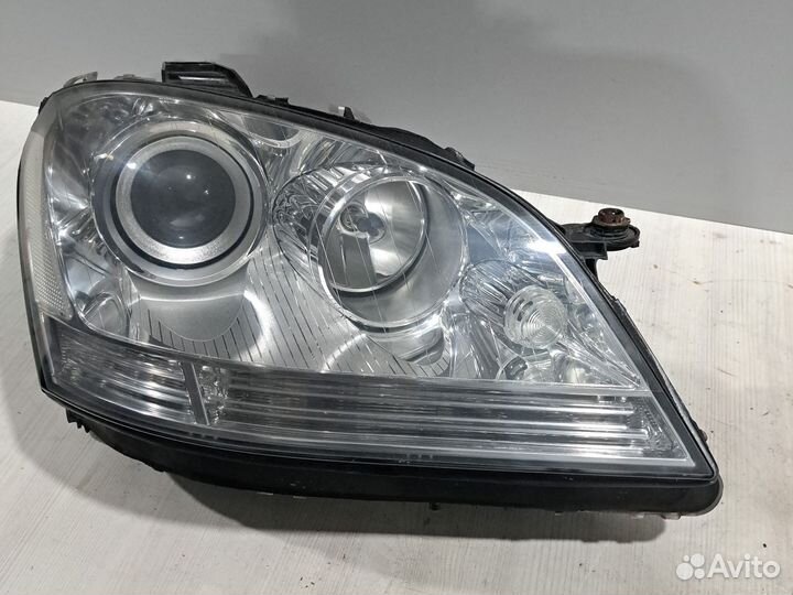 Фара правая Мерседес ML 164