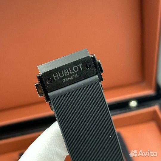 Часы hublot