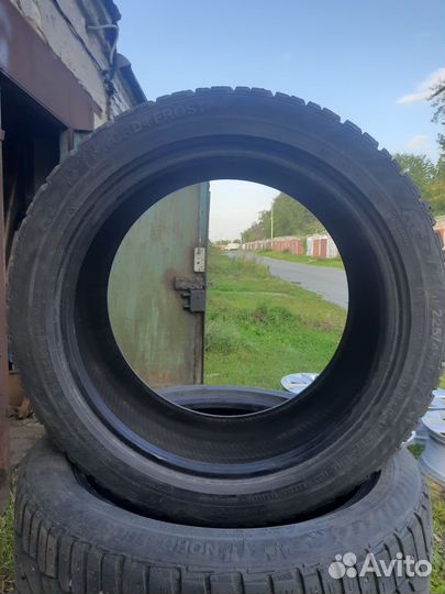 Gislaved NordFrost 100 225/45 R17 94T