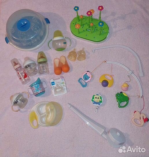 Молокоотсос, бутылочки для новорожденного