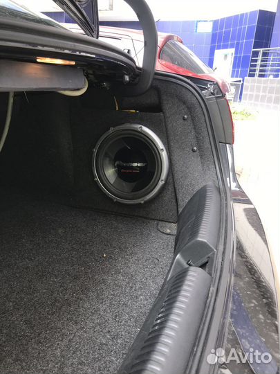 Продам subwoofer стелс для jetta 6