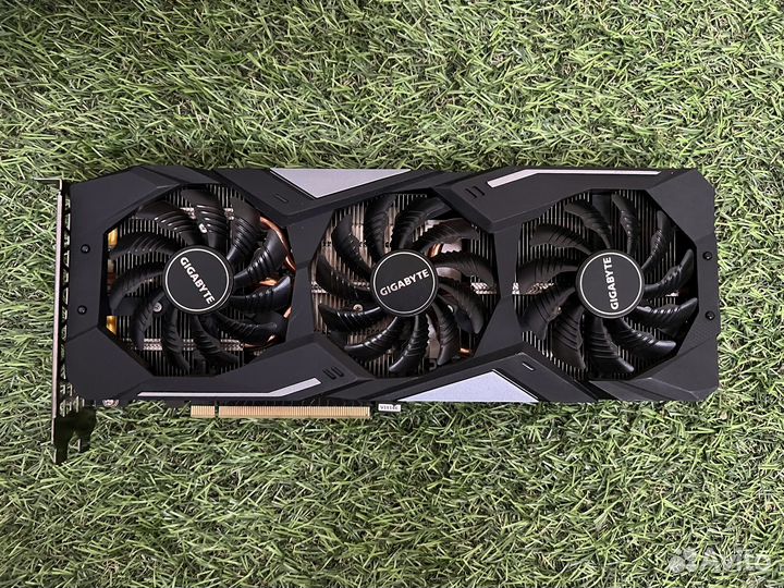 Игровая видеокарта GTX 1660 Super 3 кулера