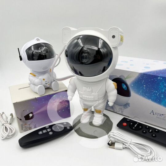 Яркий ночник-проектор Космонавт