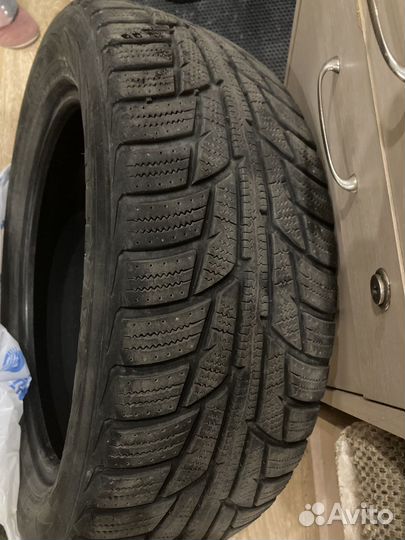 Delinte AW5 225/55 R18 98T